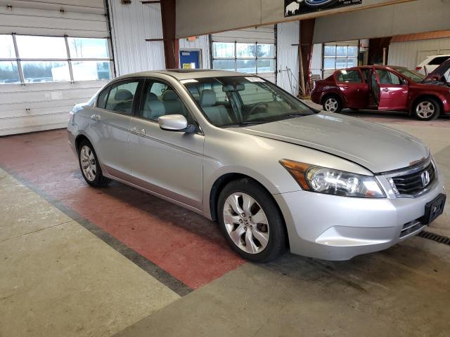 Photo 3 VIN: 1HGCP26858A090710 - HONDA ACCORD 