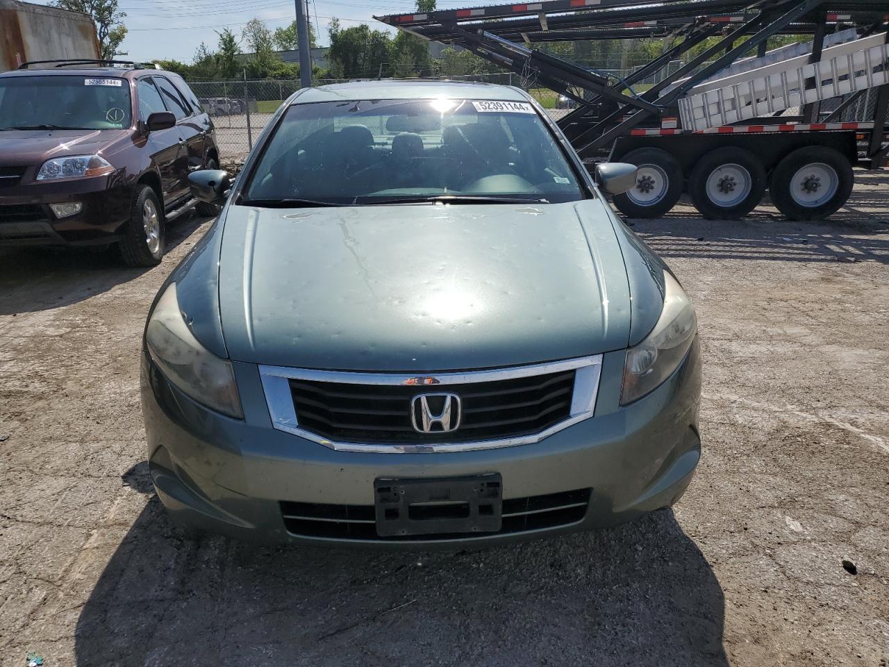 Photo 4 VIN: 1HGCP26858A108705 - HONDA ACCORD 