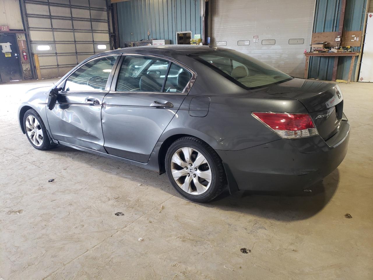 Photo 1 VIN: 1HGCP26868A082079 - HONDA ACCORD 