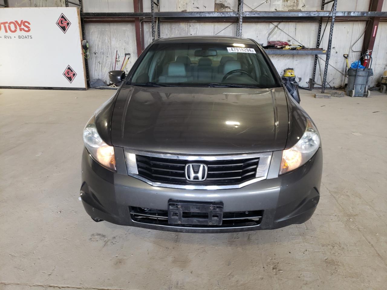 Photo 4 VIN: 1HGCP26868A082079 - HONDA ACCORD 