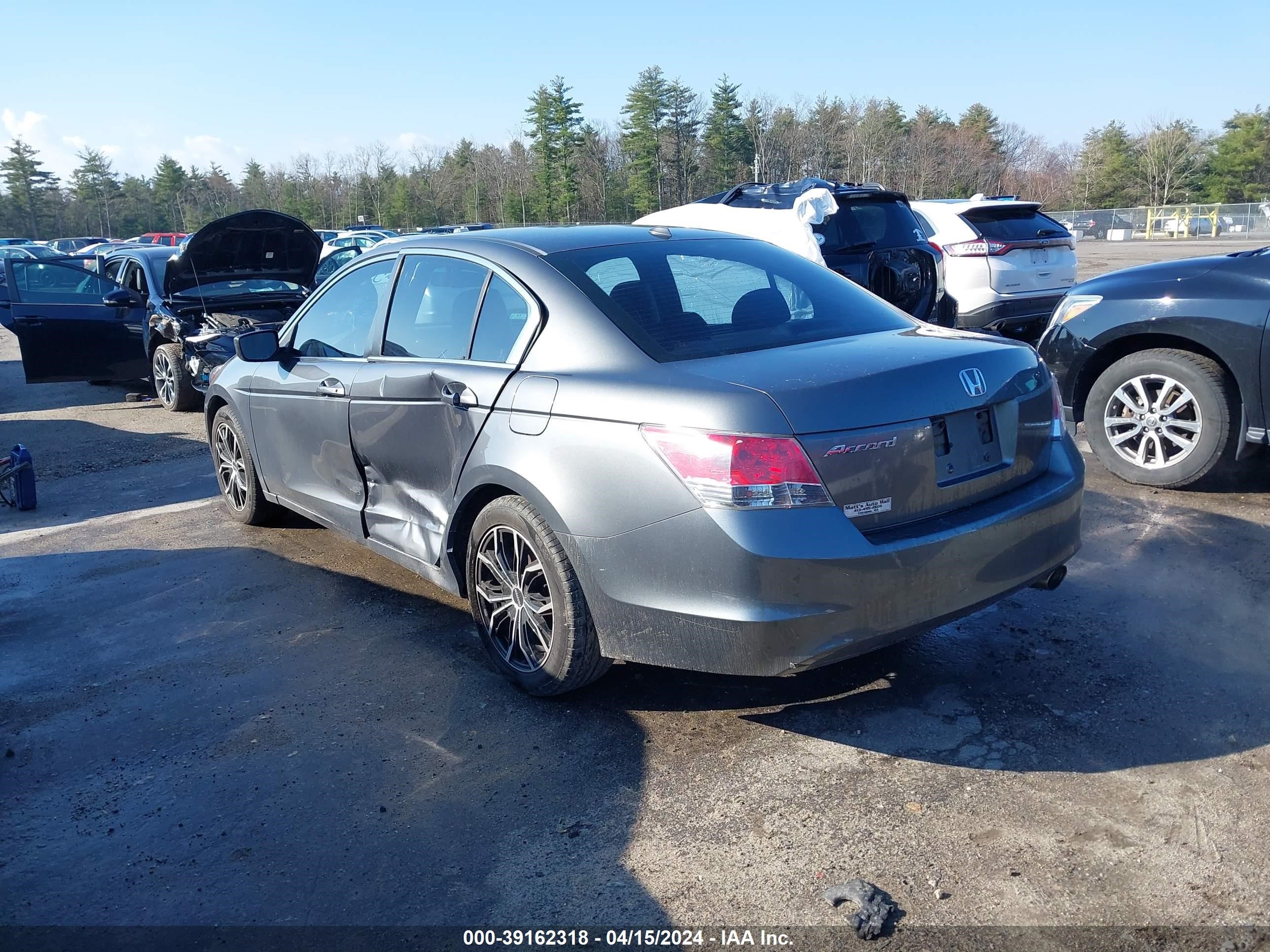 Photo 2 VIN: 1HGCP26869A017122 - HONDA ACCORD 