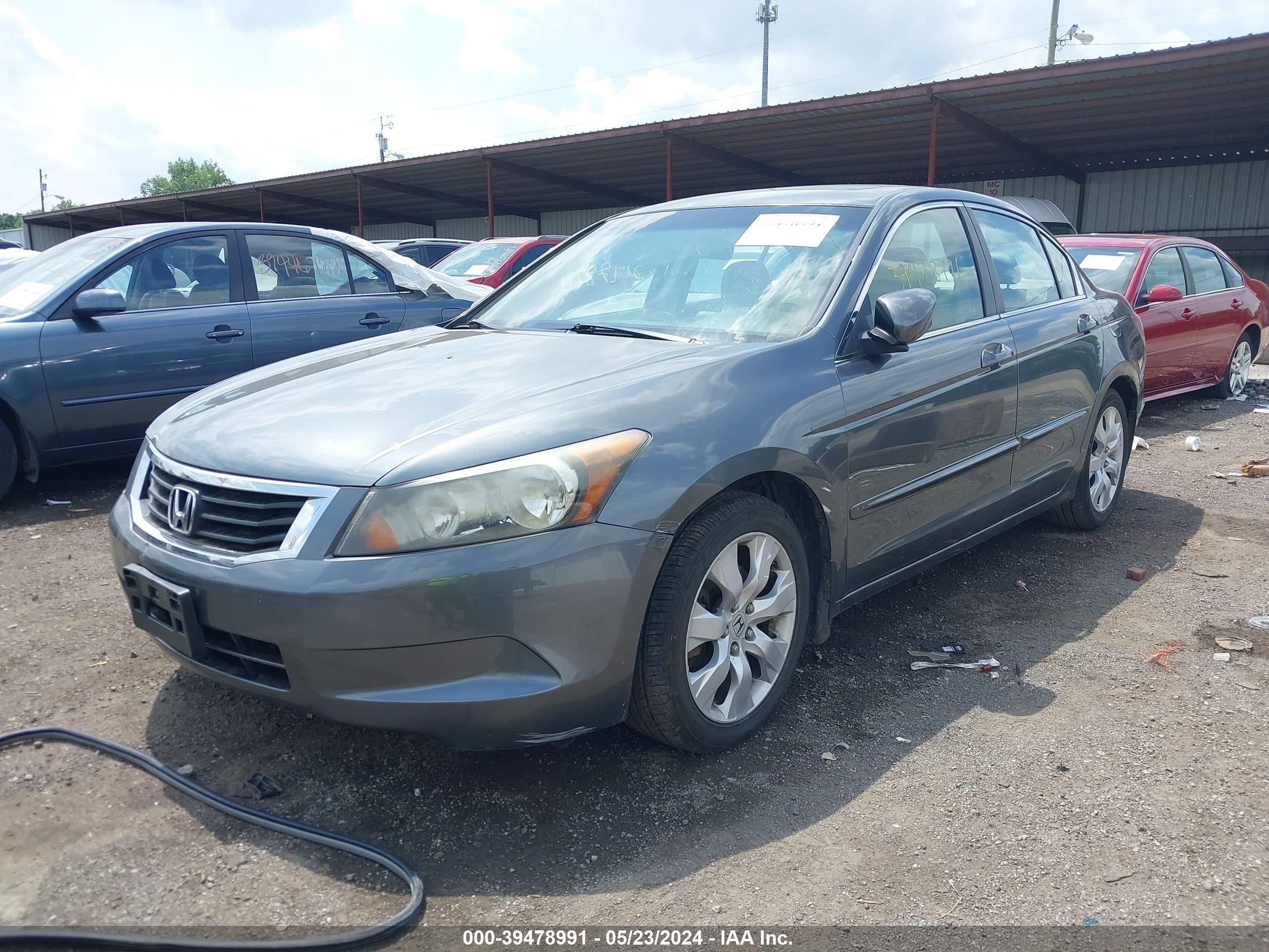 Photo 1 VIN: 1HGCP26878A078154 - HONDA ACCORD 