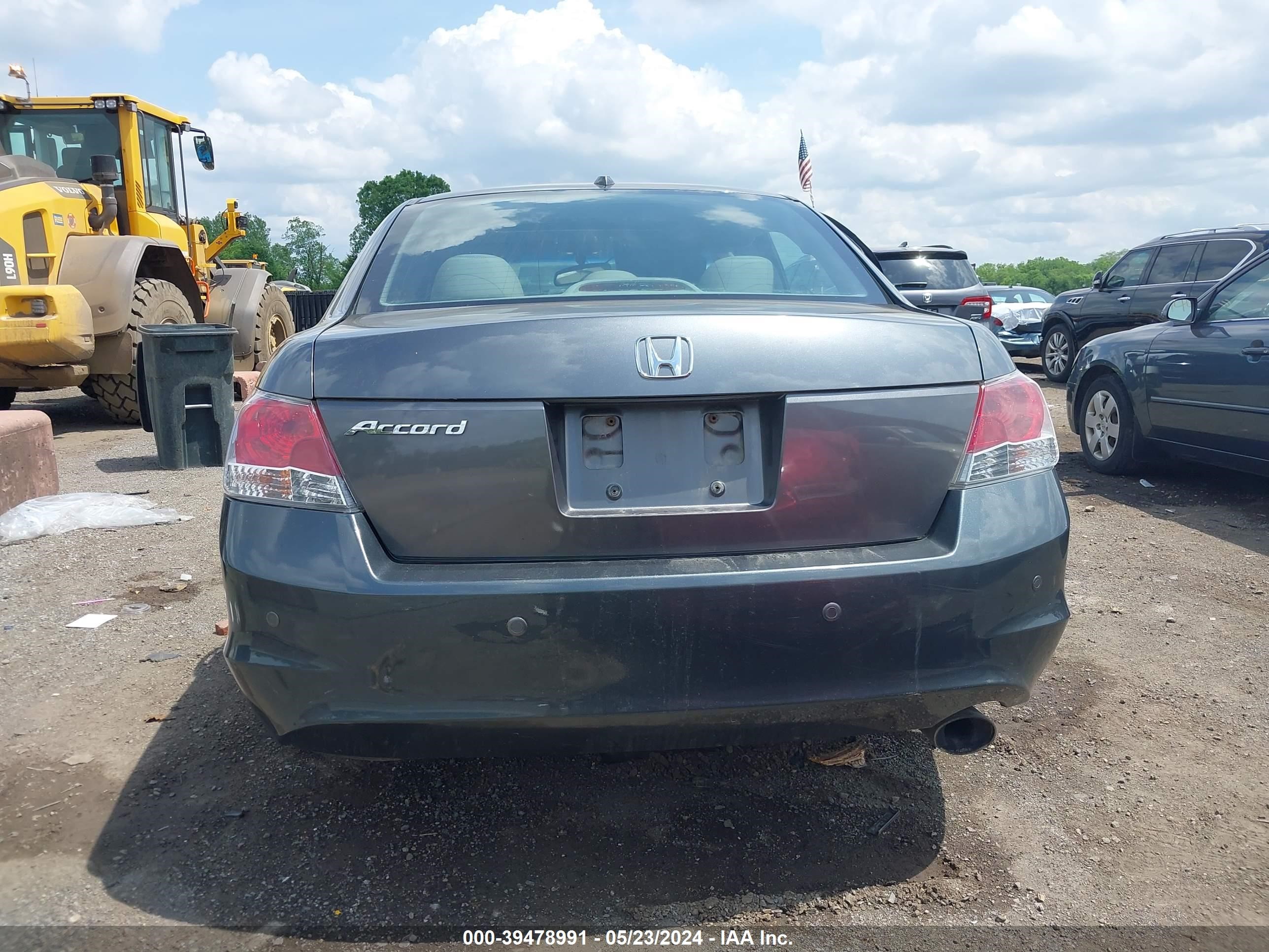 Photo 16 VIN: 1HGCP26878A078154 - HONDA ACCORD 