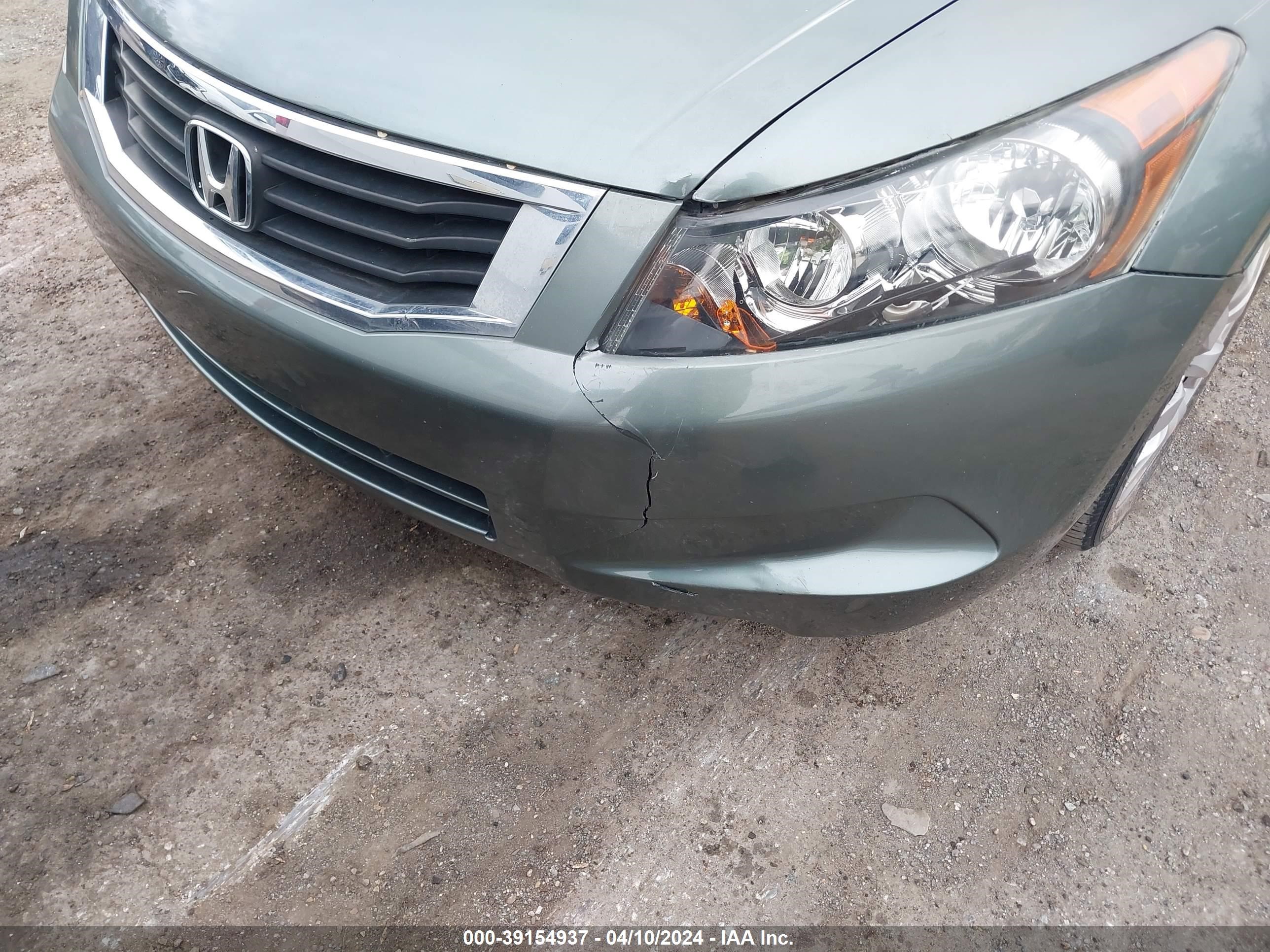 Photo 13 VIN: 1HGCP26879A030753 - HONDA ACCORD 