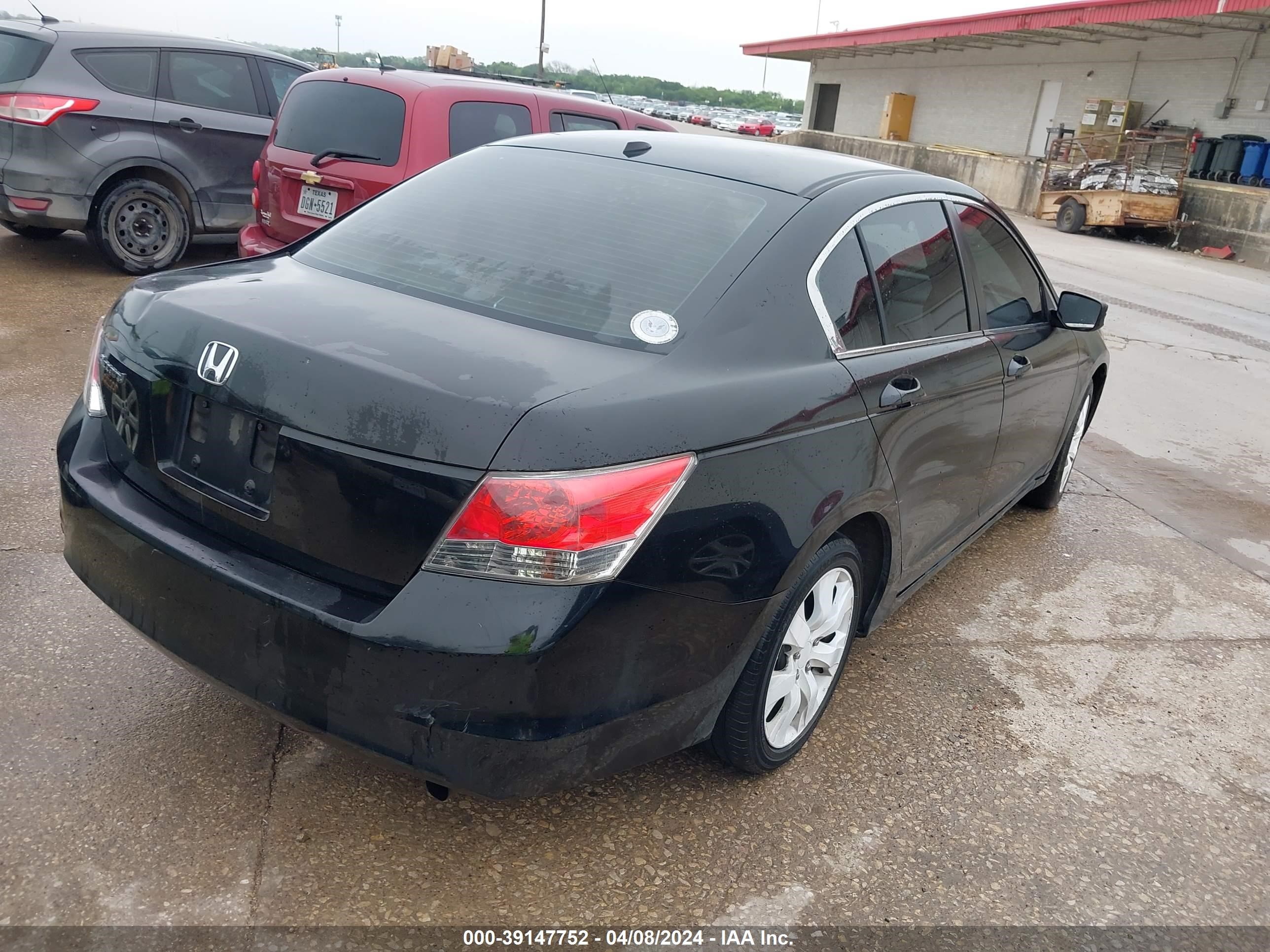 Photo 3 VIN: 1HGCP26879A057659 - HONDA ACCORD 