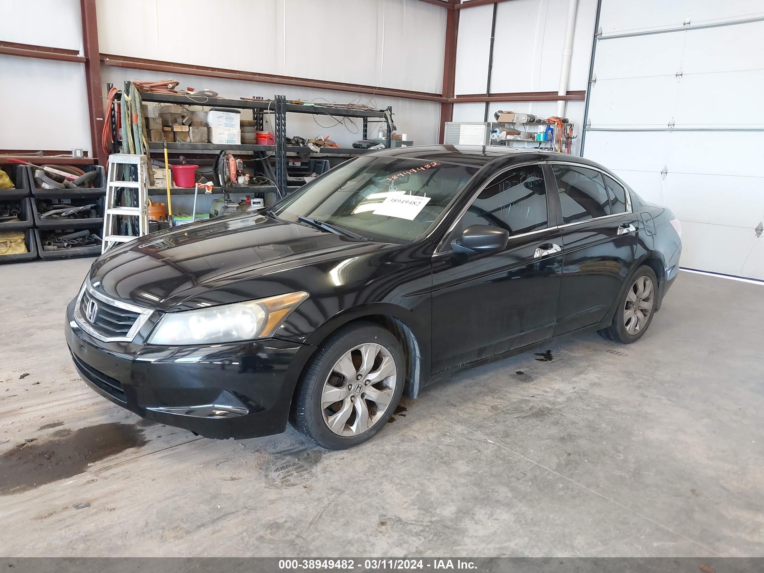 Photo 1 VIN: 1HGCP26879A092301 - HONDA ACCORD 