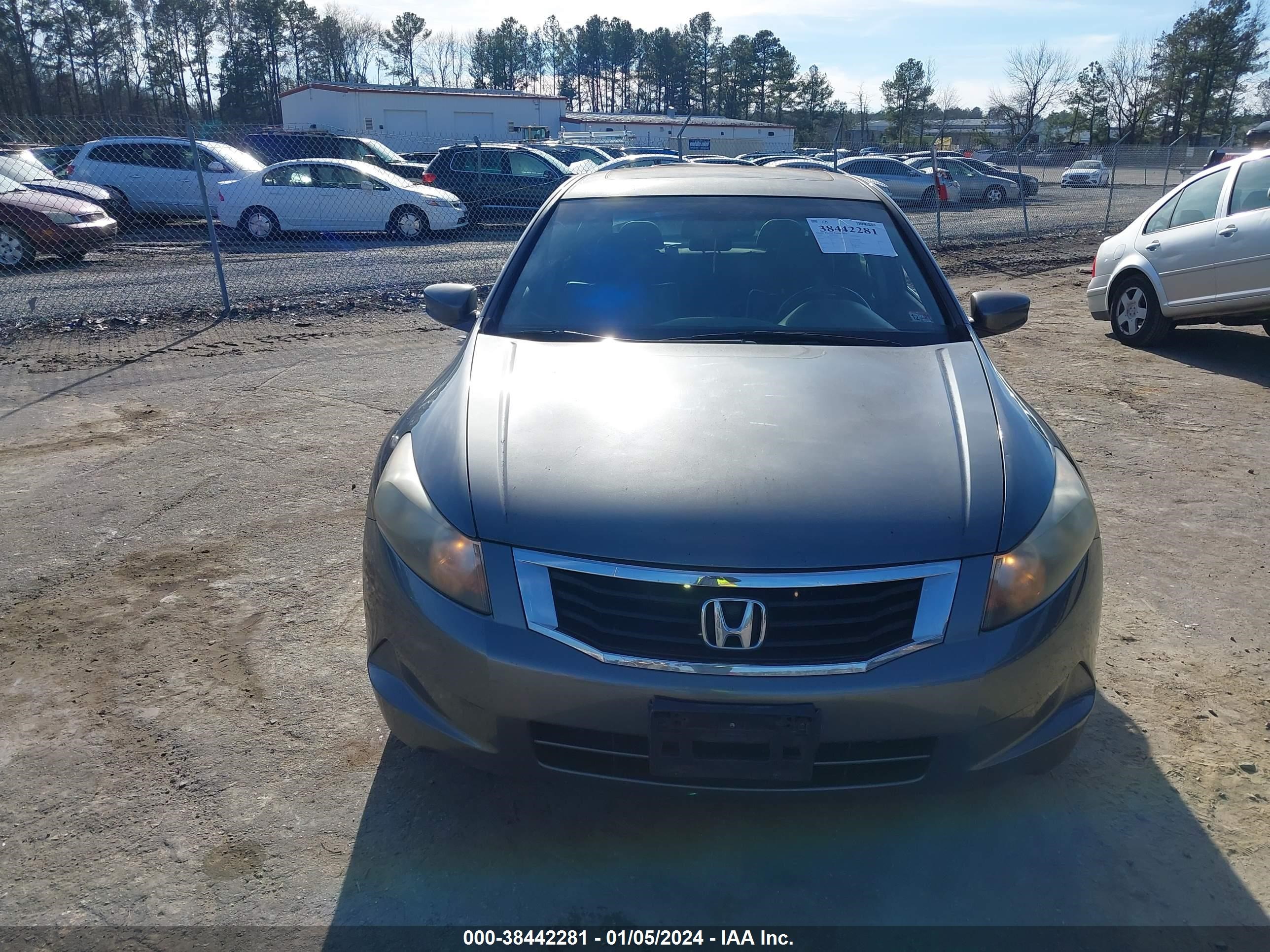 Photo 11 VIN: 1HGCP26879A111557 - HONDA ACCORD 