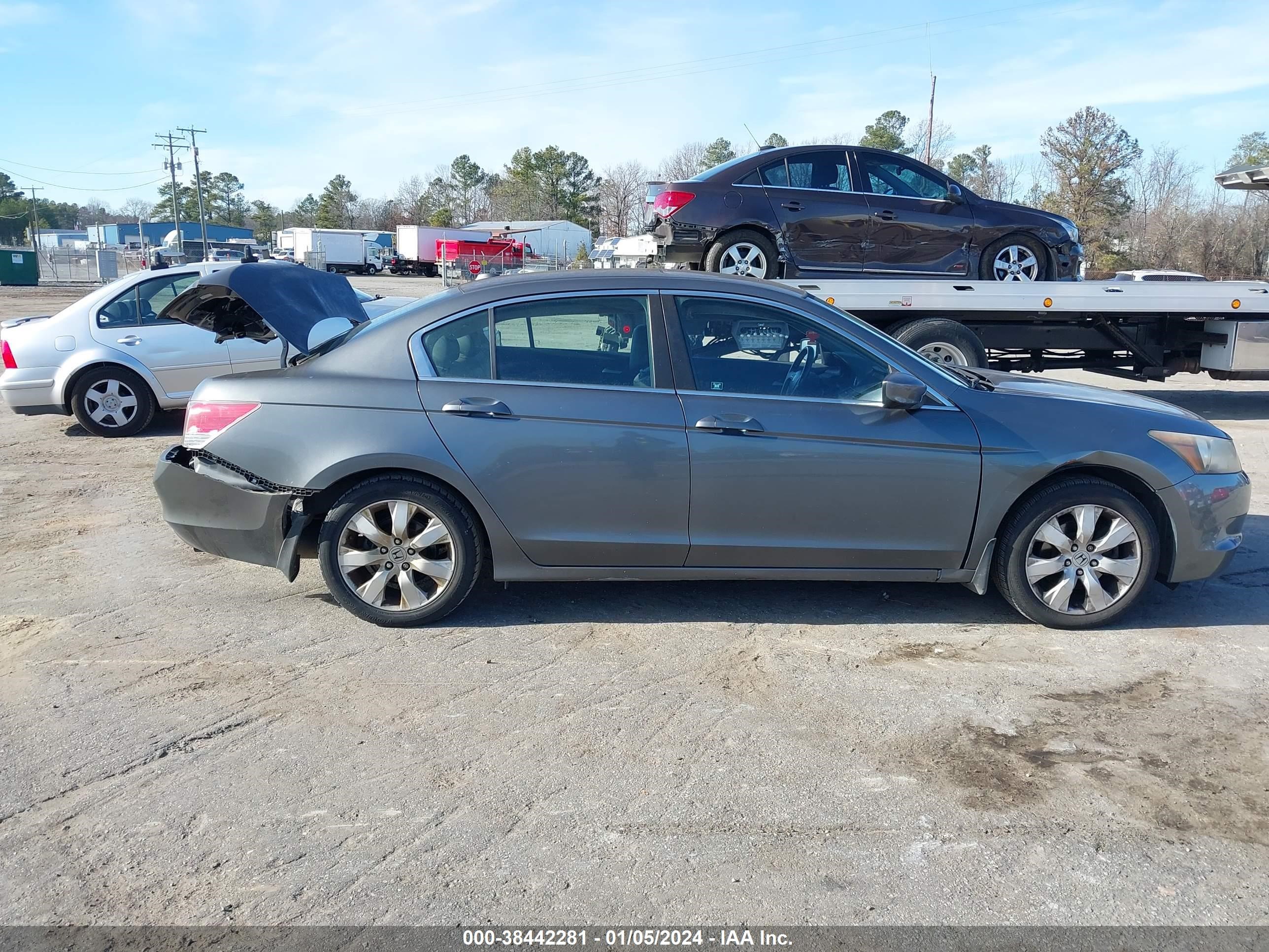 Photo 12 VIN: 1HGCP26879A111557 - HONDA ACCORD 