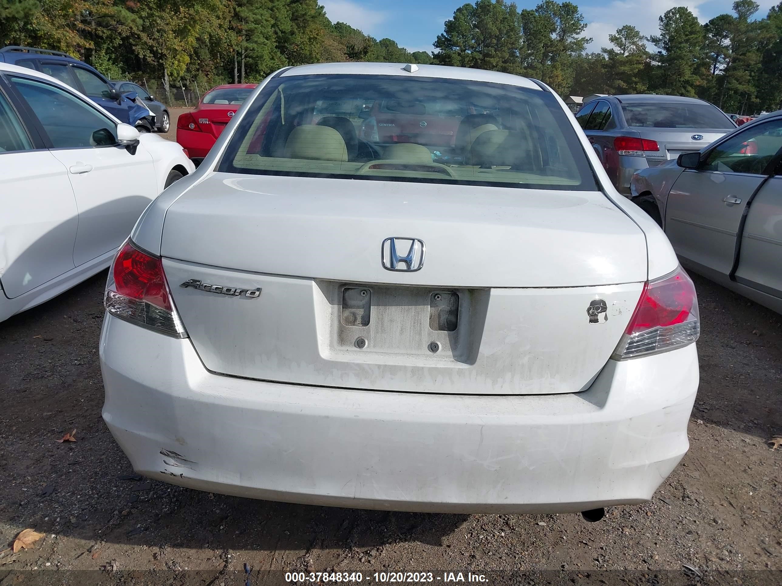 Photo 15 VIN: 1HGCP26888A059032 - HONDA ACCORD 