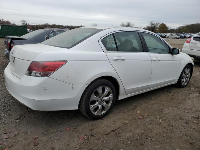 Photo 2 VIN: 1HGCP26888A112814 - HONDA ACCORD 