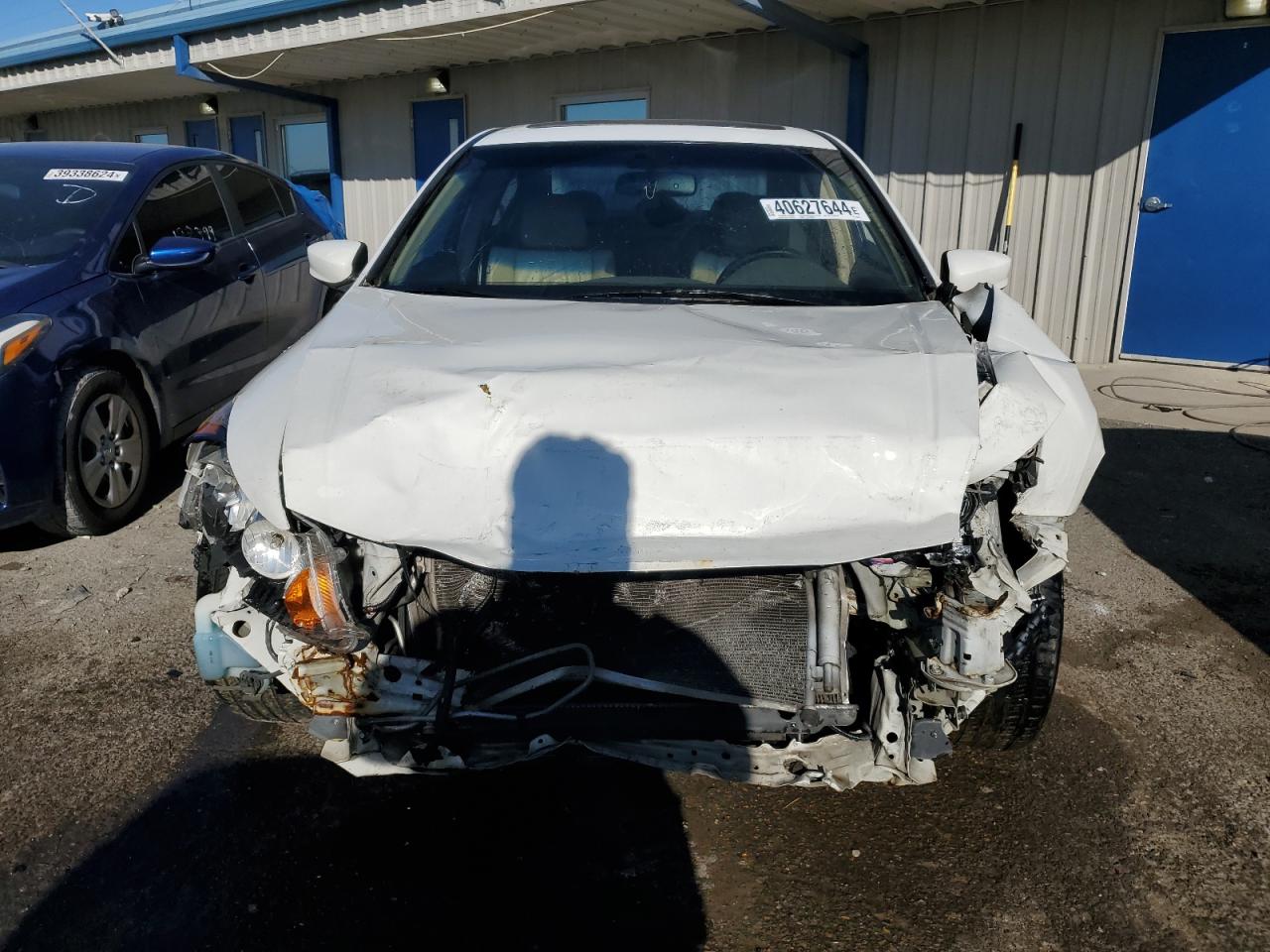 Photo 4 VIN: 1HGCP26888A138314 - HONDA ACCORD 