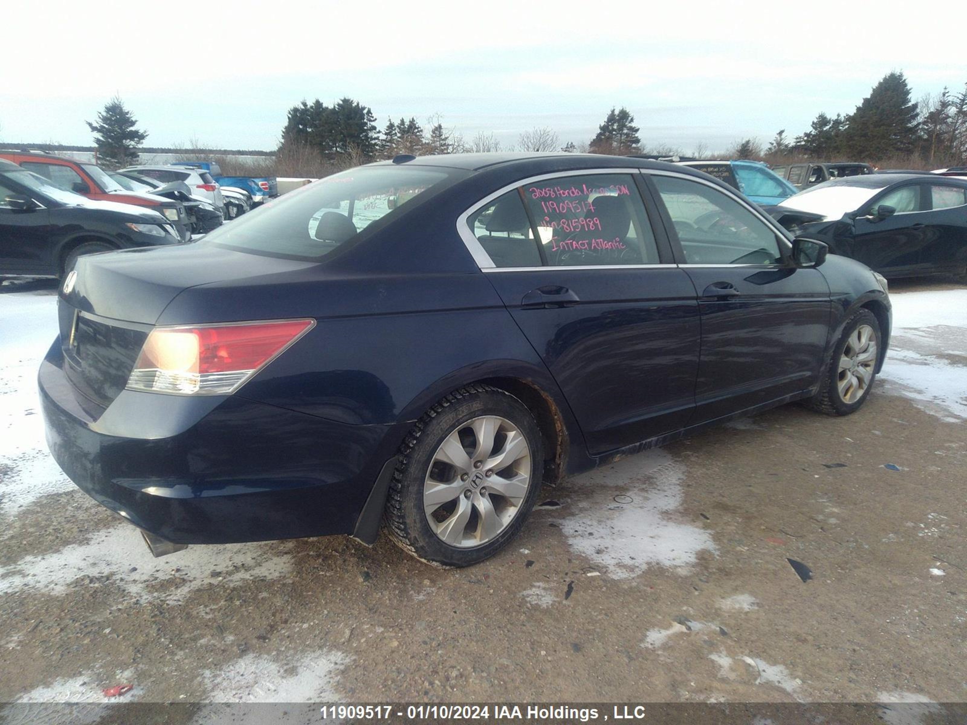 Photo 3 VIN: 1HGCP26888A815989 - HONDA ACCORD 