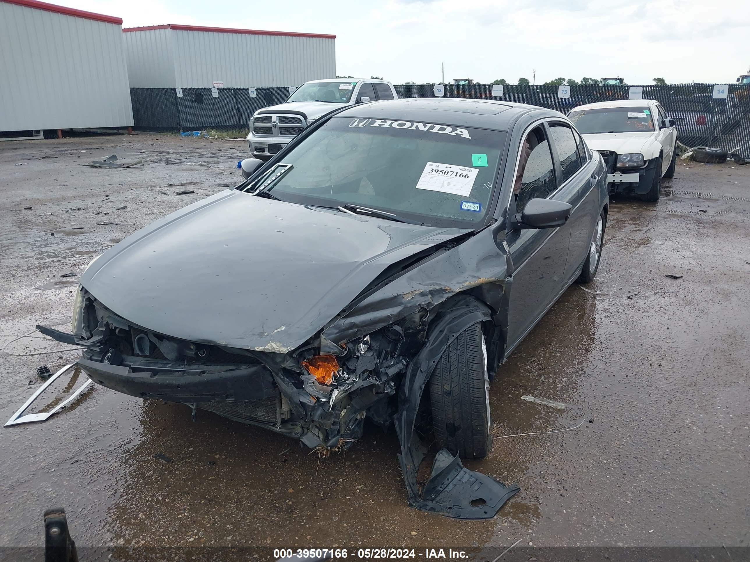 Photo 1 VIN: 1HGCP26889A018675 - HONDA ACCORD 