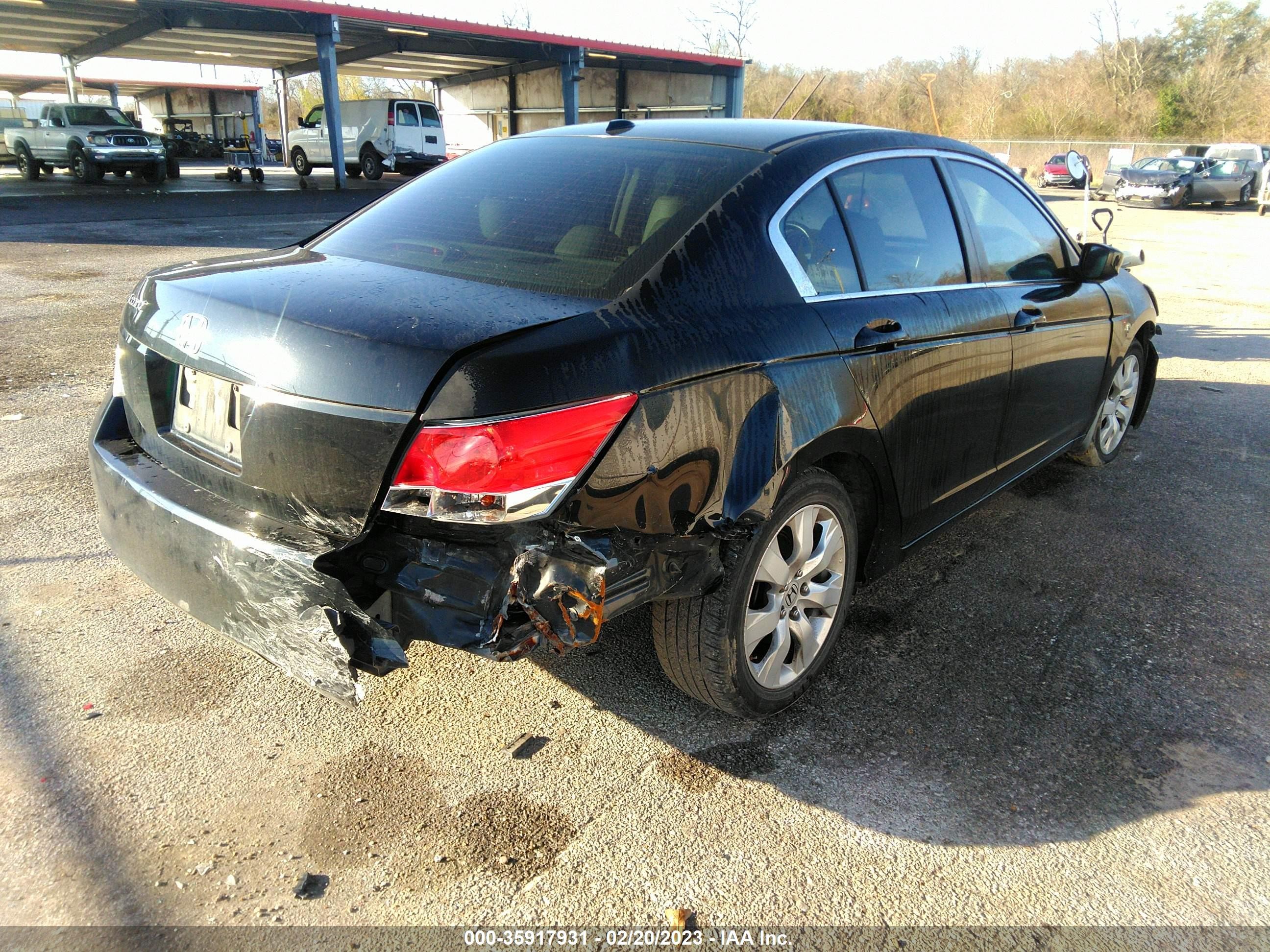 Photo 3 VIN: 1HGCP26889A032298 - HONDA ACCORD 