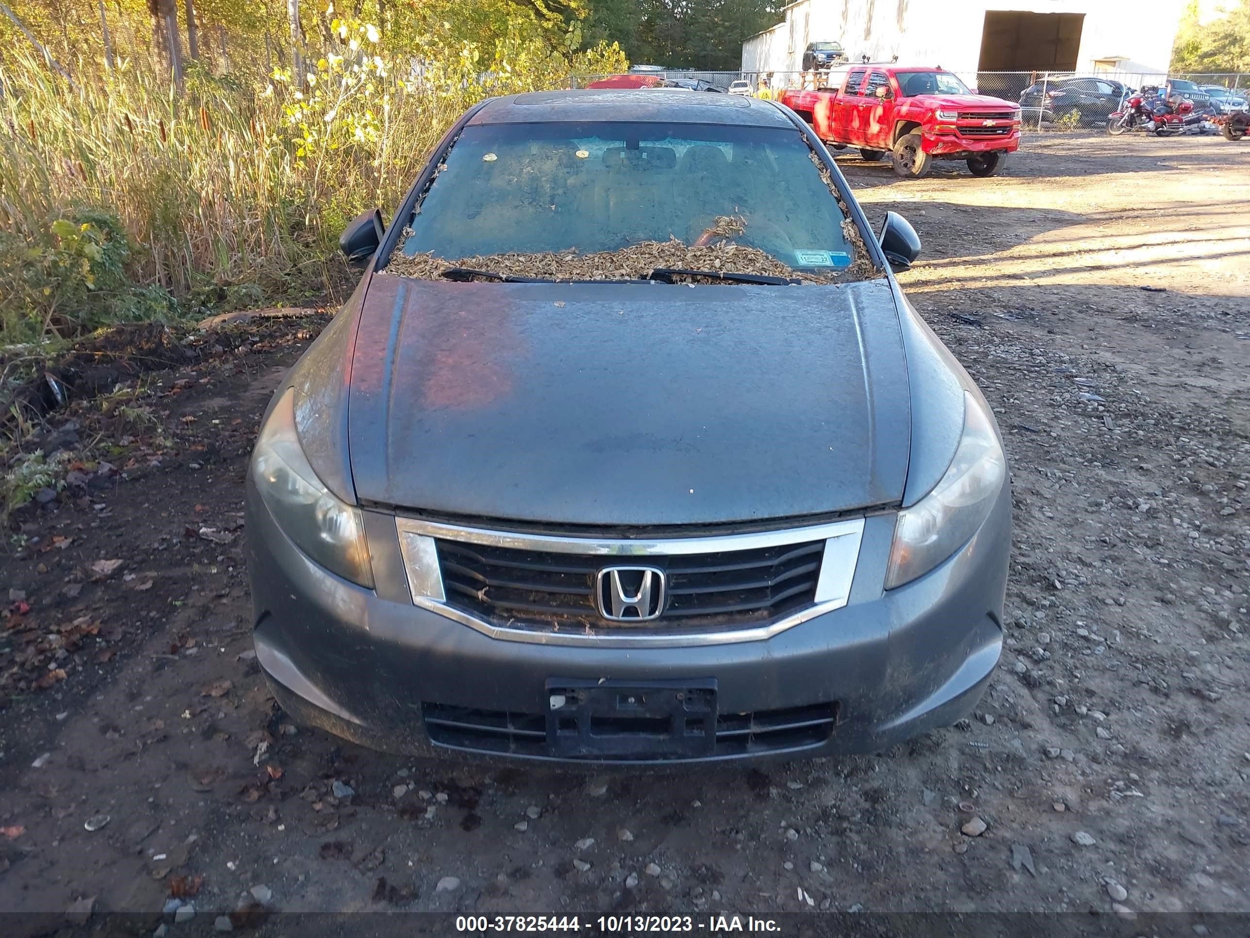 Photo 5 VIN: 1HGCP26898A057807 - HONDA ACCORD 