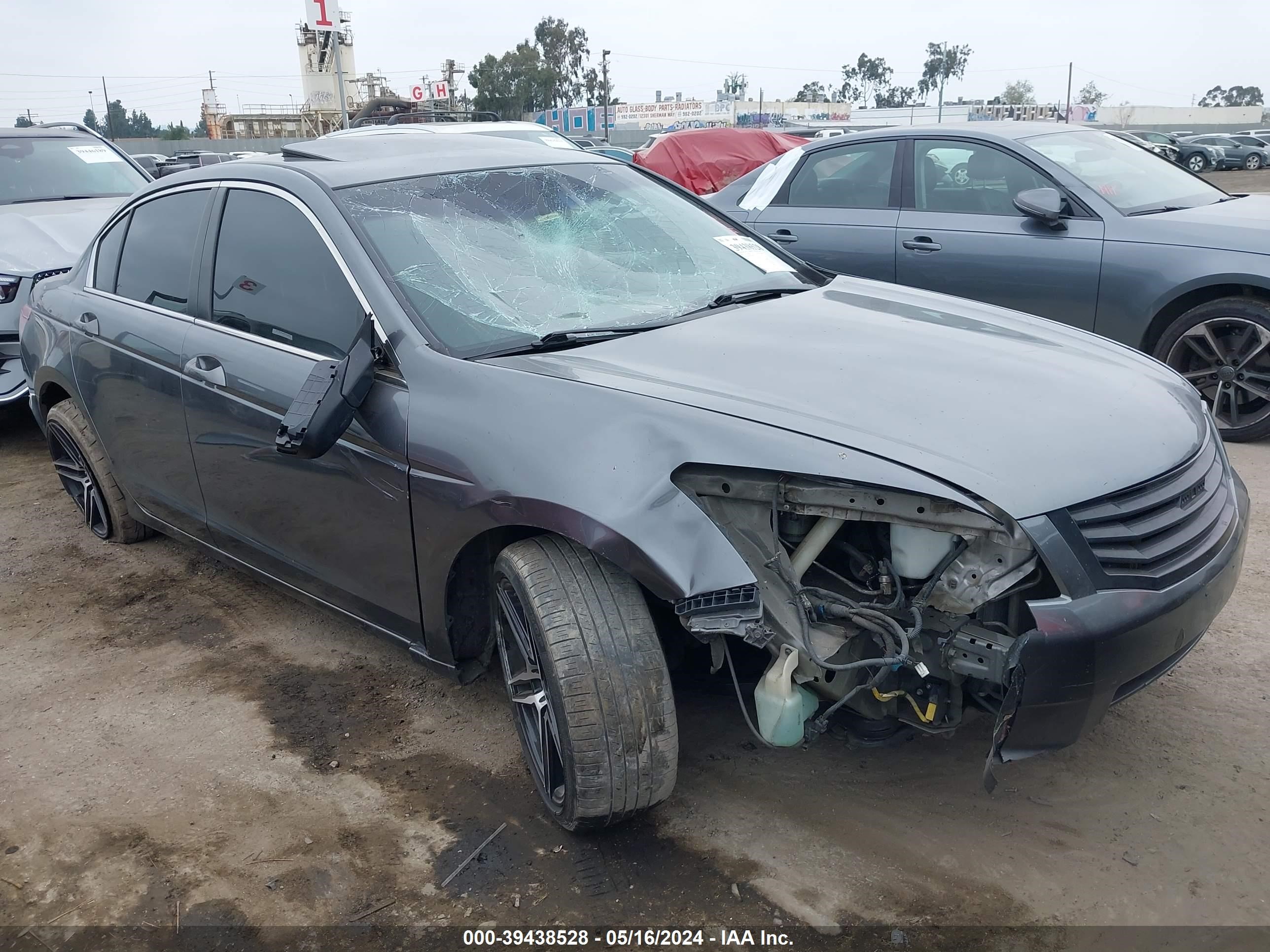 Photo 0 VIN: 1HGCP26899A111463 - HONDA ACCORD 