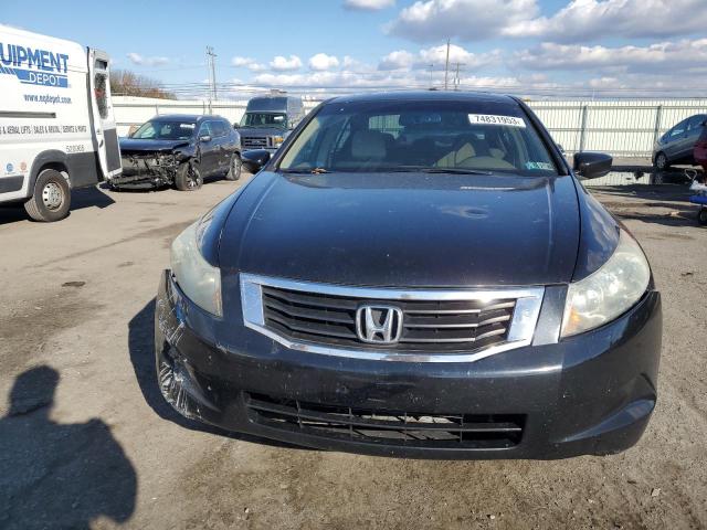 Photo 4 VIN: 1HGCP268X8A110272 - HONDA ACCORD 