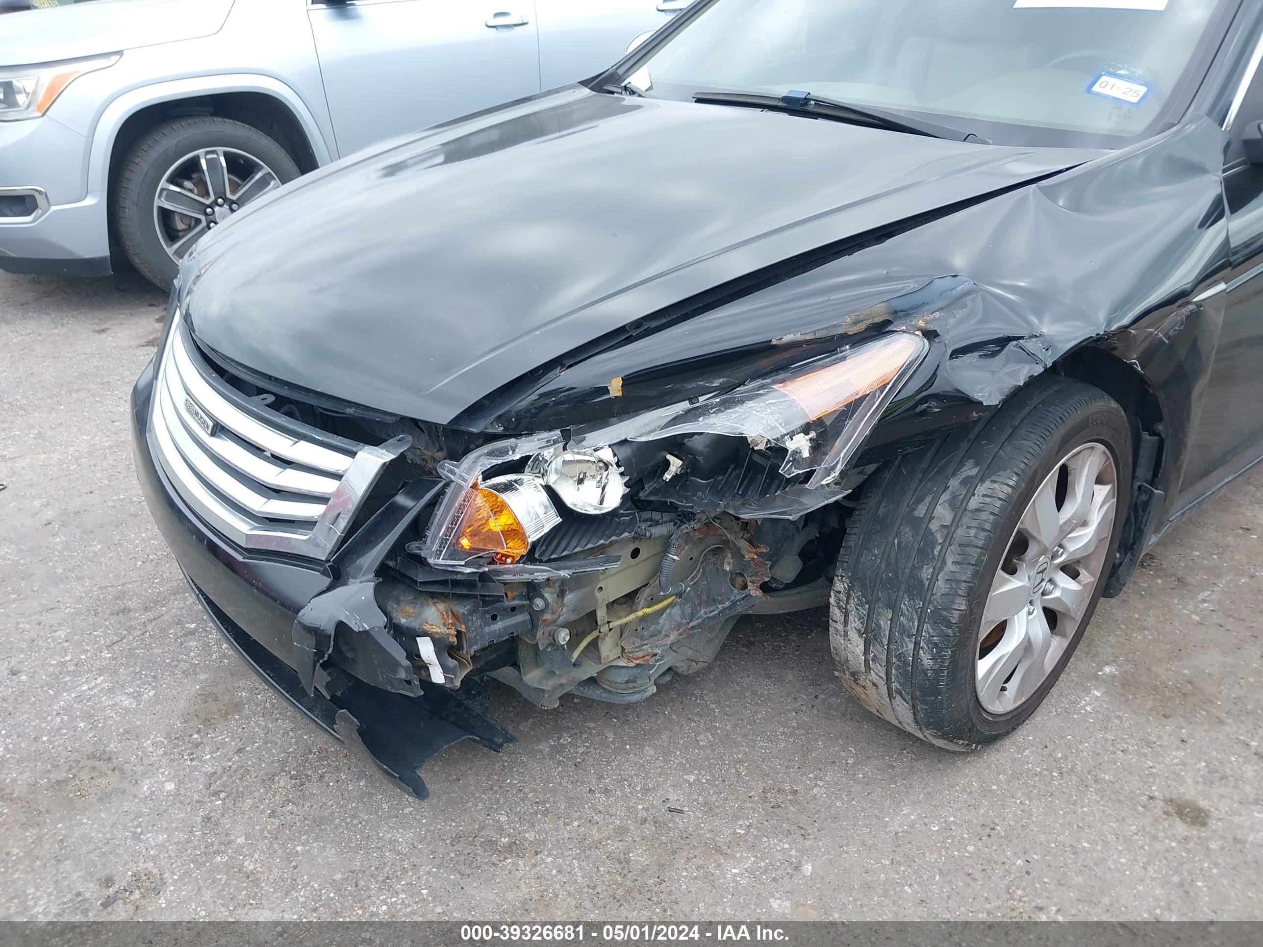 Photo 5 VIN: 1HGCP268X8A124396 - HONDA ACCORD 