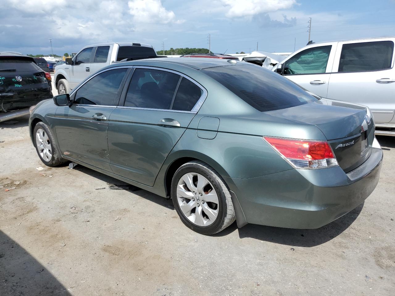 Photo 1 VIN: 1HGCP268X8A142932 - HONDA ACCORD 