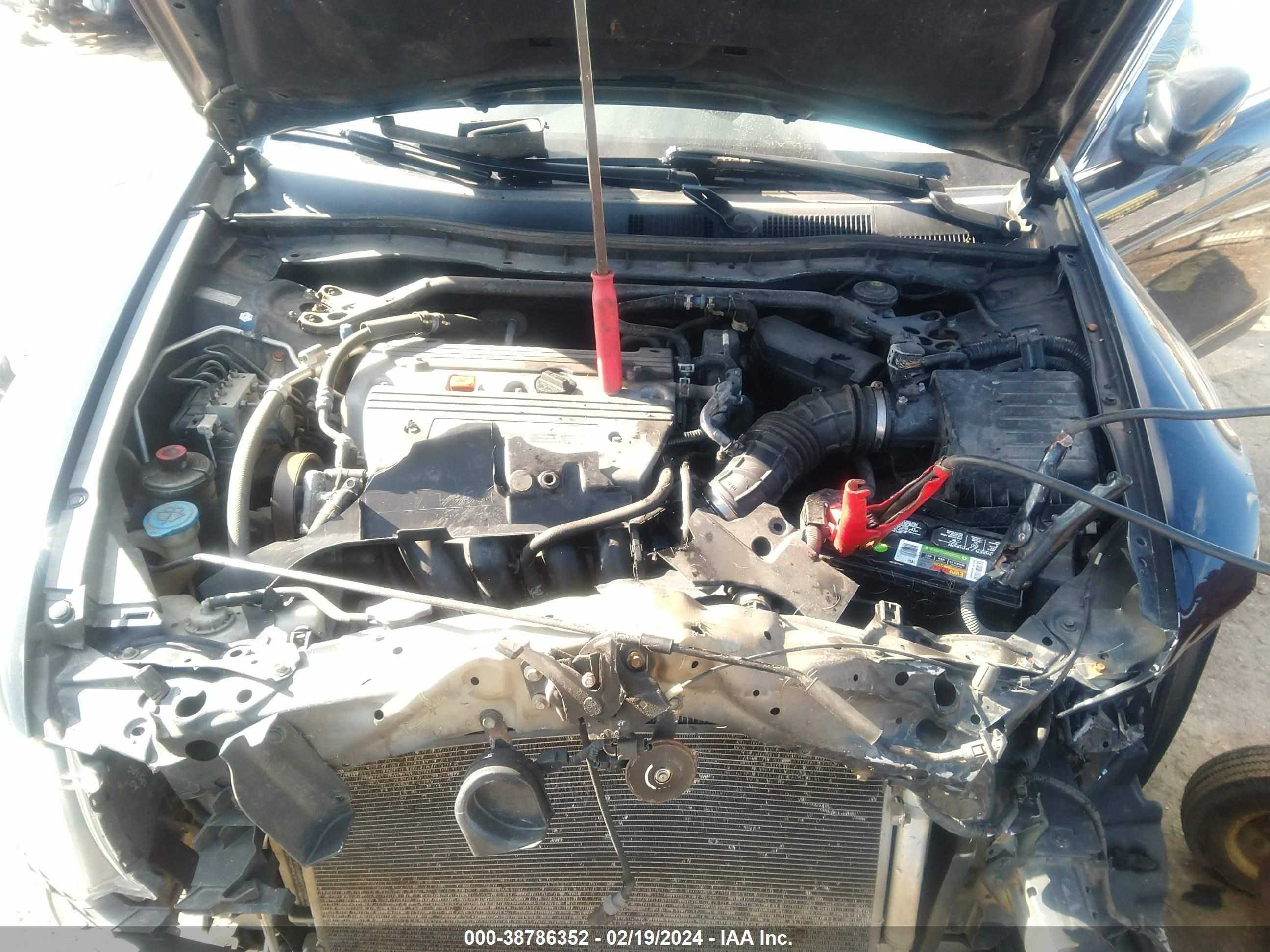 Photo 9 VIN: 1HGCP268X9A012408 - HONDA ACCORD 