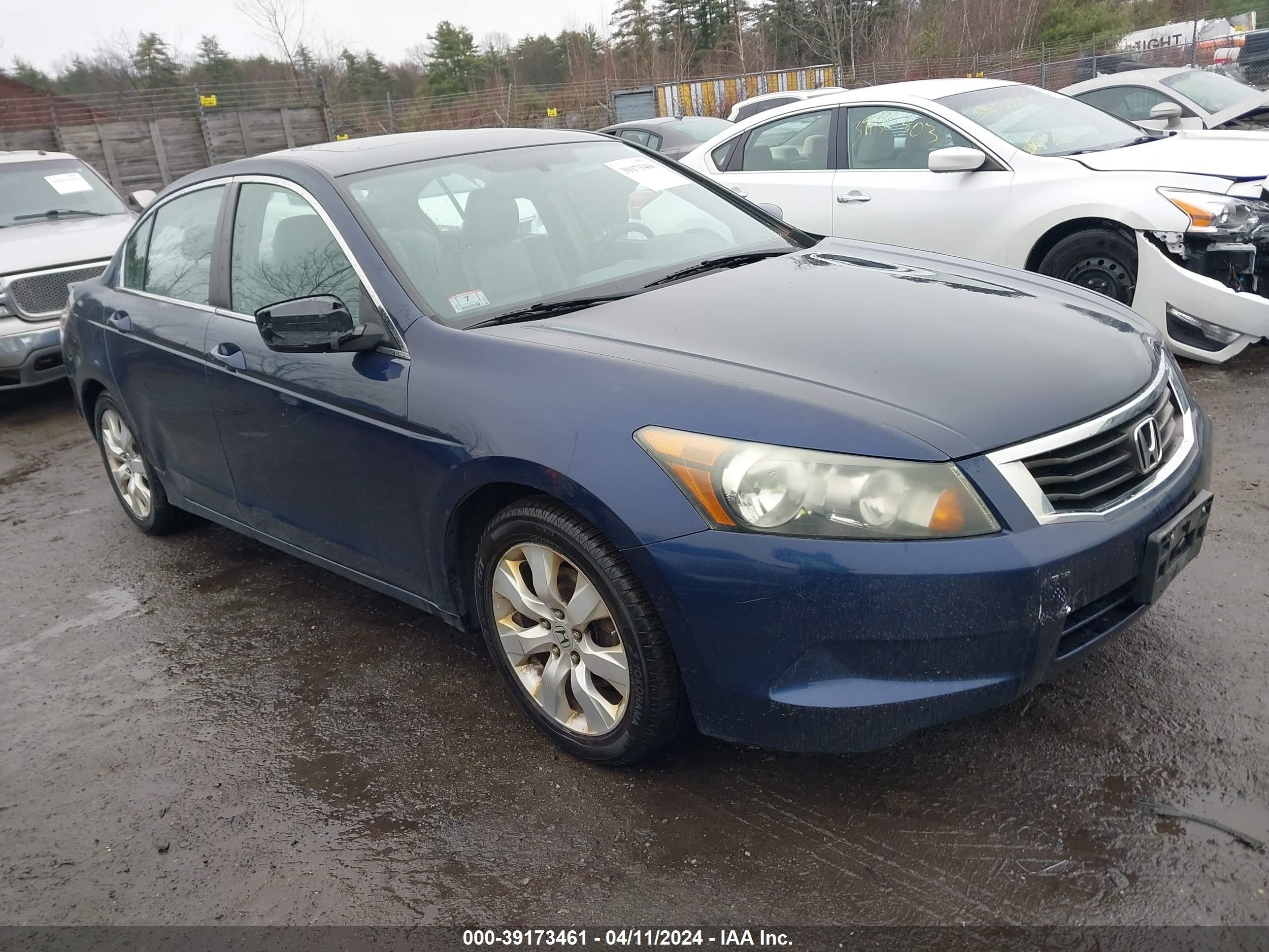 Photo 0 VIN: 1HGCP268X9A116008 - HONDA ACCORD 