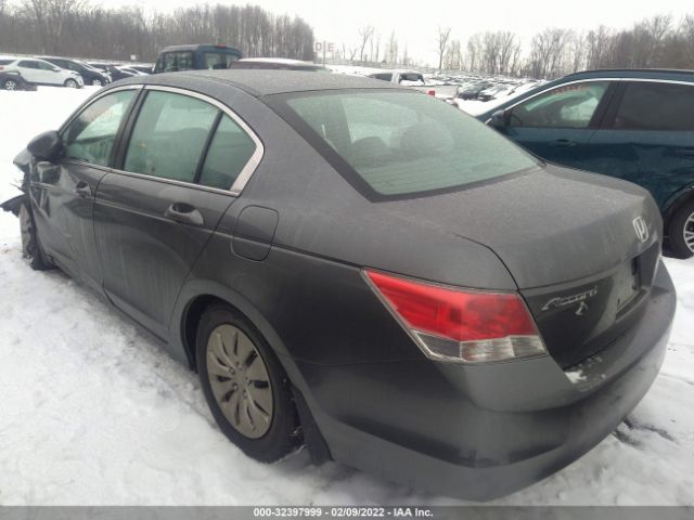 Photo 2 VIN: 1HGCP2E32AA132486 - HONDA ACCORD SDN 