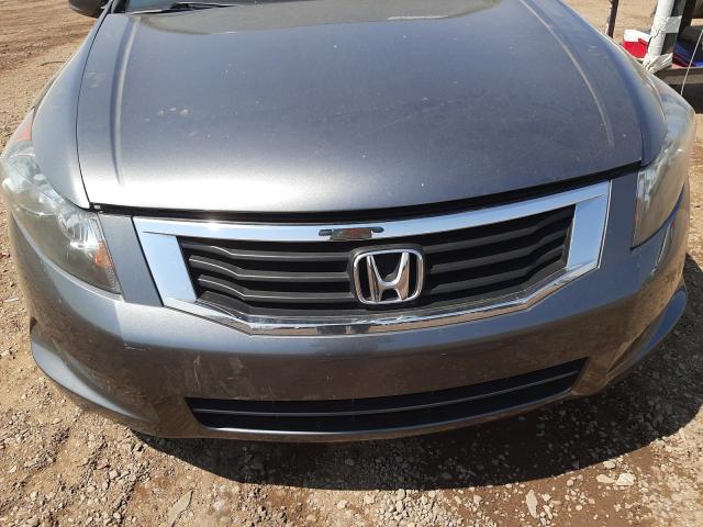 Photo 8 VIN: 1HGCP2E35AA106058 - HONDA ACCORD LX 