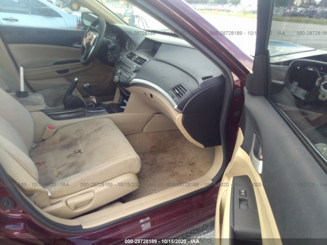 Photo 4 VIN: 1HGCP2E35BA095080 - HONDA ACCORD SDN 