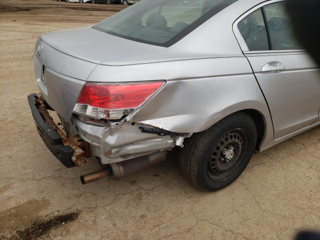 Photo 8 VIN: 1HGCP2E38AA077431 - HONDA ACCORD LX 