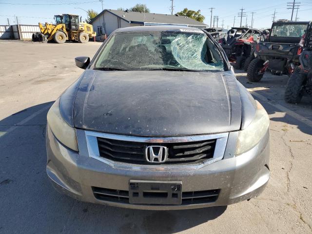 Photo 4 VIN: 1HGCP2E38AA167016 - HONDA ACCORD LX 