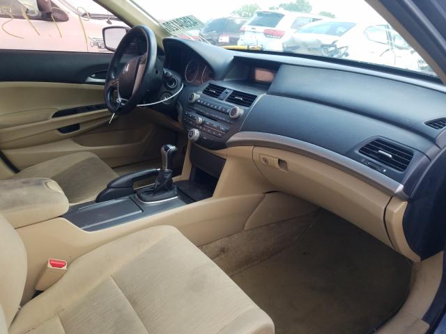 Photo 4 VIN: 1HGCP2E38CA093406 - HONDA ACCORD LX 