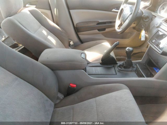 Photo 4 VIN: 1HGCP2E3XAA077463 - HONDA ACCORD SDN 