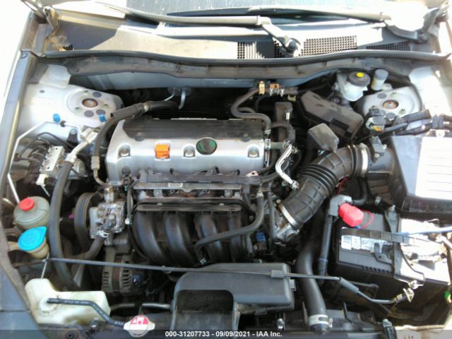 Photo 9 VIN: 1HGCP2E3XAA077463 - HONDA ACCORD SDN 