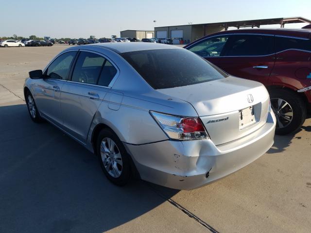 Photo 2 VIN: 1HGCP2E48AA015083 - HONDA ACCORD LXP 