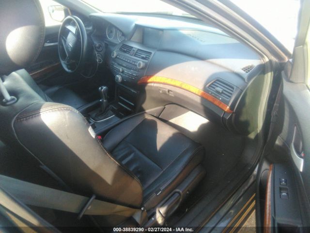 Photo 4 VIN: 1HGCP2E70CA028309 - HONDA ACCORD 