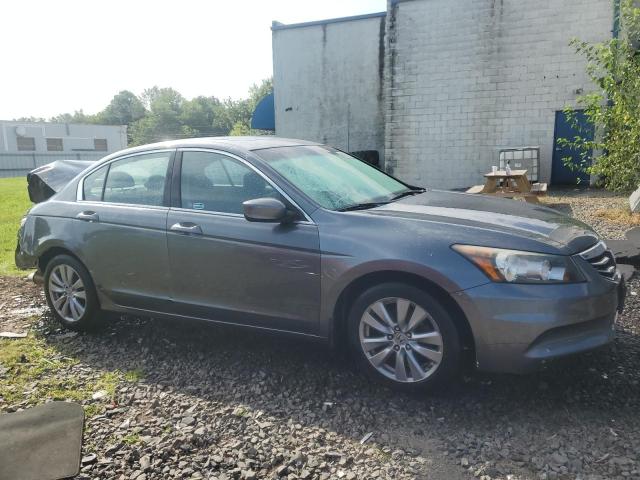 Photo 3 VIN: 1HGCP2E71BA130751 - HONDA ACCORD SDN 