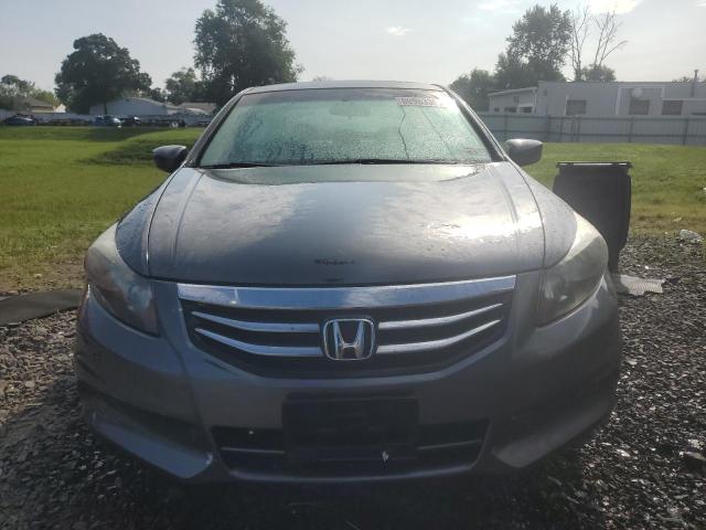 Photo 4 VIN: 1HGCP2E71BA130751 - HONDA ACCORD SDN 