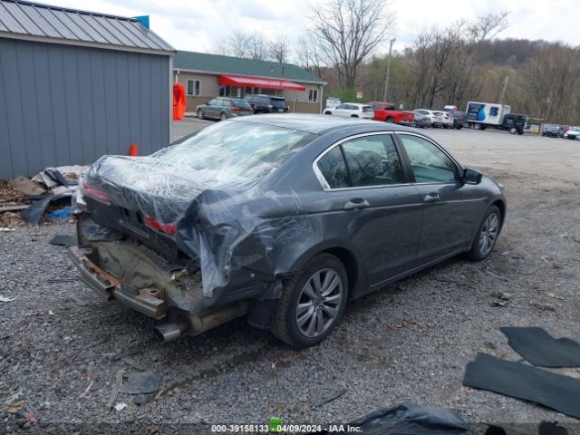 Photo 3 VIN: 1HGCP2E72CA035682 - HONDA ACCORD 