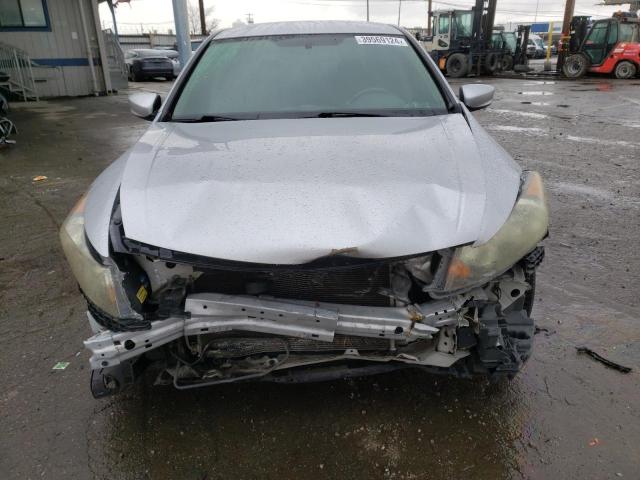 Photo 4 VIN: 1HGCP2F30AA002785 - HONDA ACCORD 