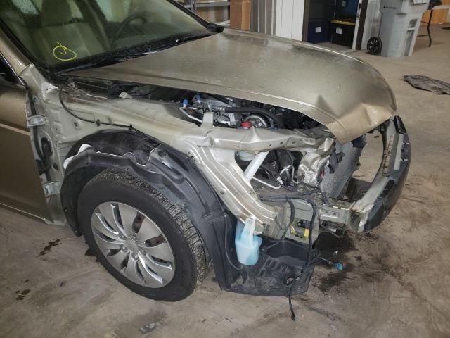 Photo 8 VIN: 1HGCP2F30AA036015 - HONDA ACCORD LX 