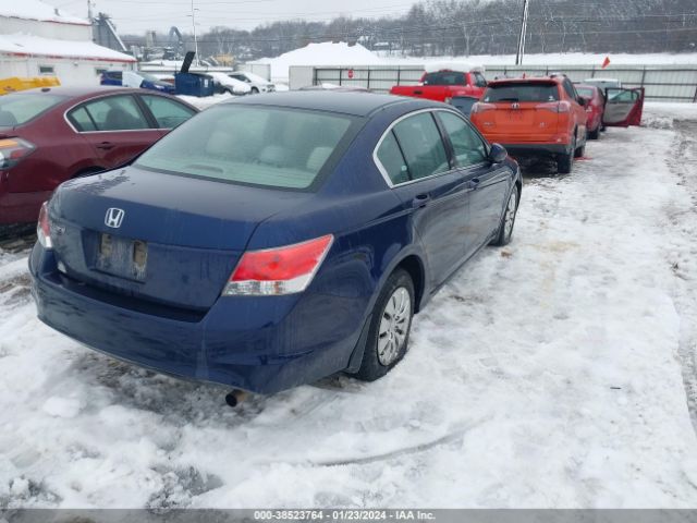 Photo 3 VIN: 1HGCP2F30AA039917 - HONDA ACCORD 