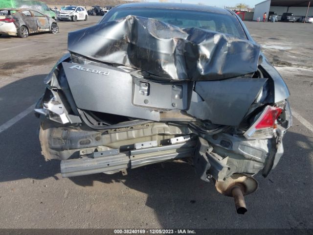 Photo 5 VIN: 1HGCP2F30AA053428 - HONDA ACCORD SDN 