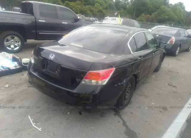 Photo 3 VIN: 1HGCP2F30AA070228 - HONDA ACCORD SDN 