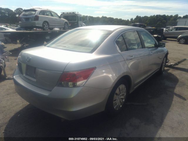 Photo 3 VIN: 1HGCP2F30AA086218 - HONDA ACCORD SDN 