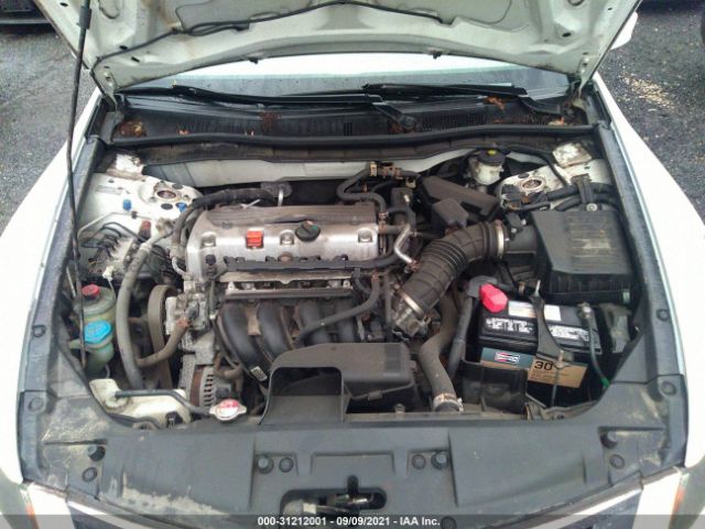 Photo 9 VIN: 1HGCP2F30AA087837 - HONDA ACCORD SDN 