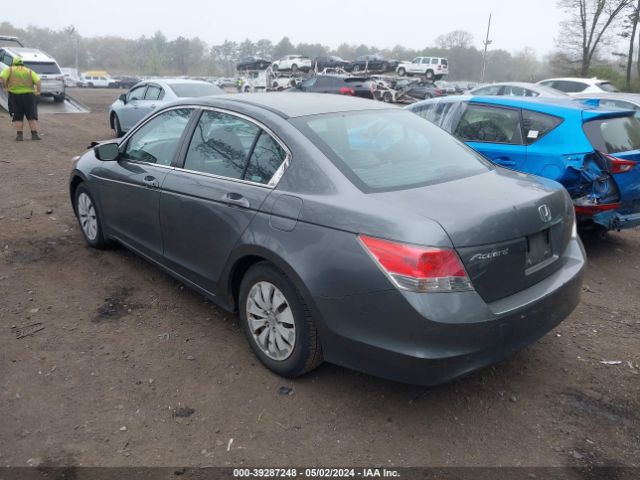 Photo 2 VIN: 1HGCP2F30AA106158 - HONDA ACCORD 