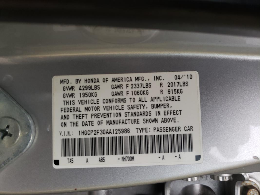 Photo 9 VIN: 1HGCP2F30AA125986 - HONDA ACCORD LX 