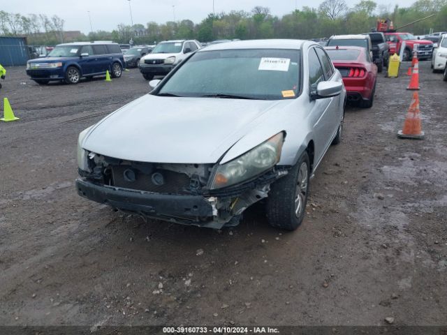 Photo 1 VIN: 1HGCP2F30AA130119 - HONDA ACCORD 