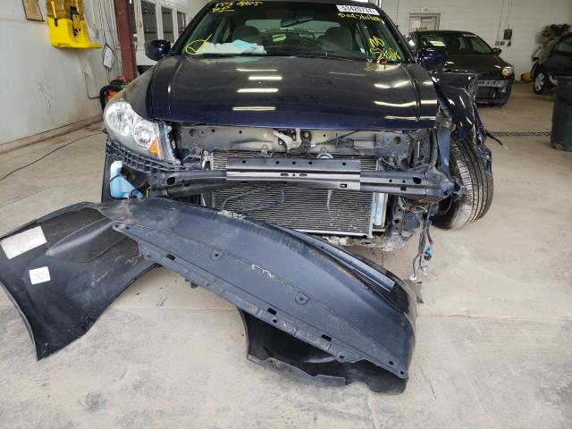 Photo 8 VIN: 1HGCP2F30AA130850 - HONDA ACCORD LX 