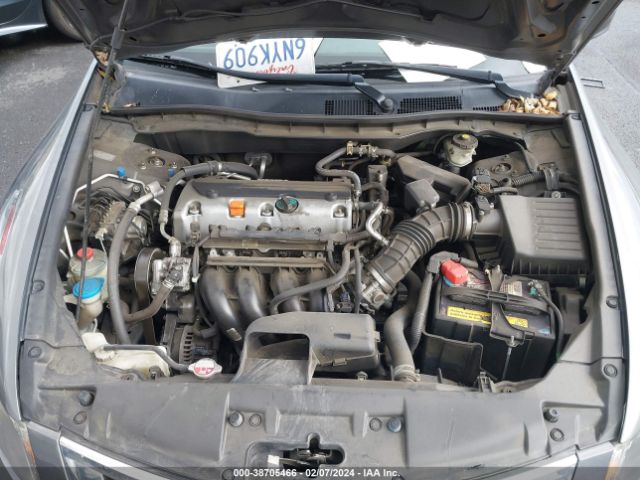 Photo 9 VIN: 1HGCP2F30AA147955 - HONDA ACCORD 